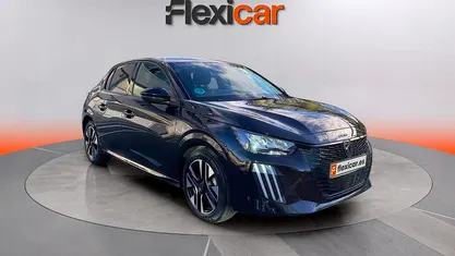 Usado Peugeot 208 Allure 102 CV (75 kW) 2024 Negro Utilitario