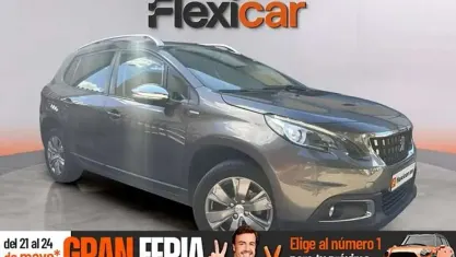 Usado Peugeot 2008 Allure 110 CV (80 kW) 2018 Gris SUV