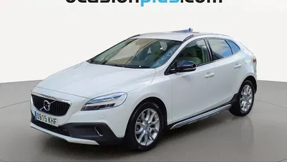 Blanco Usado 2018 Volvo V40 Pro Utilitario | 17.719 € (Precio justo)