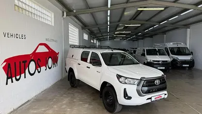 Usado Toyota HiLux 150 HP (110 kW) 2023 Pickup