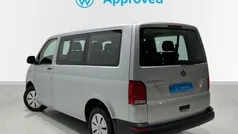 Gris plata Usado 2024 VW Caravelle Comfortline Monovolumen | 38.450 € (Precio justo)