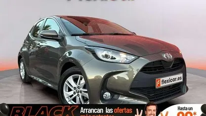 Usado Toyota Yaris Edition 125 CV (91 kW) 2022 Marrón Utilitario