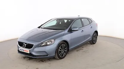 Usado Volvo V40 Momentum 120 CV (88 kW) 2016 Azul Familiar