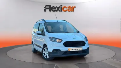 Usado Ford Tourneo Courier Ambiente 75 CV (55 kW) 2019 Blanco Monovolumen