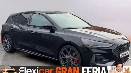 Usado Ford Focus ST 280 CV (205 kW) 2023 Negro Utilitario