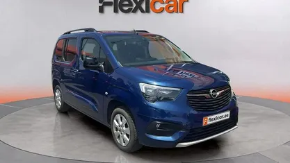 Azul Usado 2023 Opel Combo Elegance Monovolumen | 17.990 € (Precio justo)