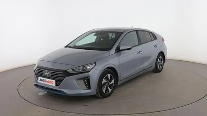 Usado Hyundai Ioniq 141 CV (103 kW) 2019 Gris Utilitario