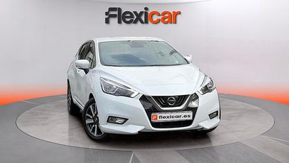 Używany Nissan Micra Acenta 73 KM (53 kW) 2017 Biały Sedan/Limuzyna