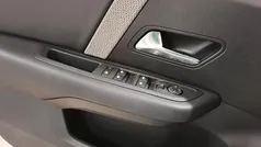 Usado 2023 Citroën C4 Feel Berlina | 17.500 € (Precio justo)