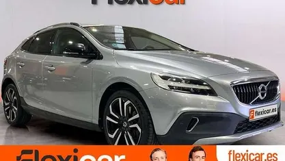Usado Volvo V40 Inscription 152 CV (111 kW) 2017 Blanco Utilitario
