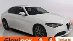 Blanco Usado 2017 Alfa Romeo Giulia Super Berlina | 18.490 € (Precio justo)