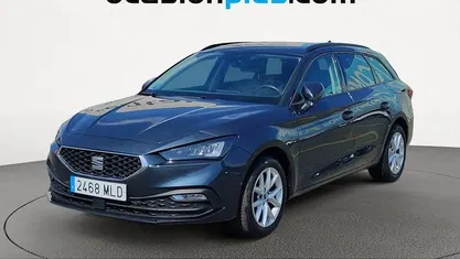 Usado Seat Leon Style 130 CV (95 kW) 2023 Gris Utilitario