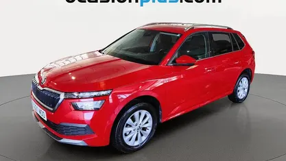 Usado Skoda Kamiq Ambition 110 CV (80 kW) 2022 Rojo SUV