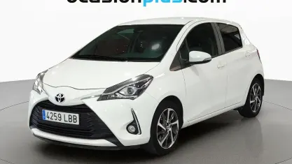 Usado Toyota Yaris Edition 111 CV (81 kW) 2019 Blanco Utilitario