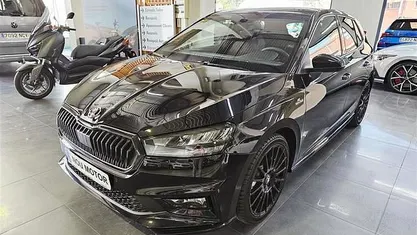 Negro Nuevo 2025 Skoda 110 R Monte Carlo Berlina | 27.400 € (Precio justo)