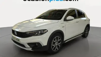 Usado Fiat Tipo Cross 130 CV (95 kW) 2023 Blanco Utilitario