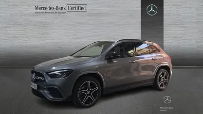 Usado Mercedes GLA250 AMG line 218 CV (160 kW) 2024 Gris / plata SUV