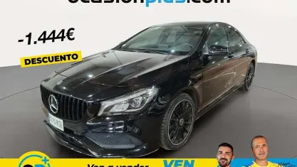 Usado Mercedes CLA180 AMG 122 CV (89 kW) 2018 Negro Coupe