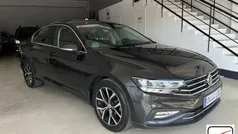 Gris Usado 2020 VW Passat Executive Berlina | 17.990 € (Precio justo)