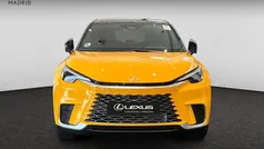 Rojo Nuevo 2025 Lexus LBX SUV | 38.390 € (Precio justo)