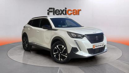 Käytetty Peugeot 2008 Allure 131 HP (96 kW) 2023 Valkoinen Katumaasturi