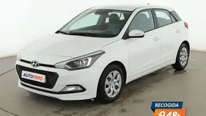Begagnad Hyundai i20 100 HK (73 kW) 2016 Vit Sedan