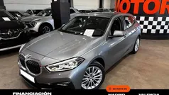 Gris / plata Usado 2023 BMW 118 Utilitario | 21.450 € (Buen precio)