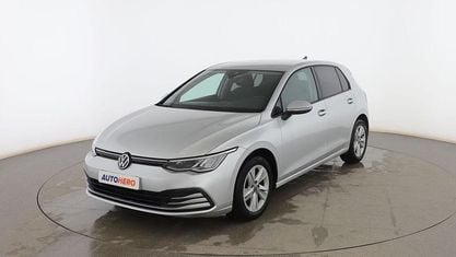 Usado VW Golf VIII Life 110 HP (80 kW) 2021 Prateado Citadino
