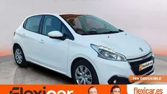 Blanco Usado 2019 Peugeot 208 Active Utilitario | 8290 € (Precio justo)