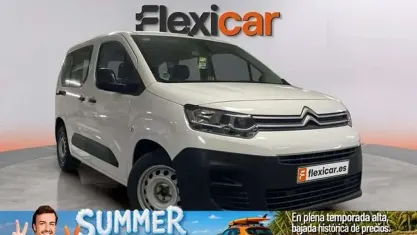 Usado Citroën Berlingo Feel 102 CV (75 kW) 2021 Blanco Monovolumen