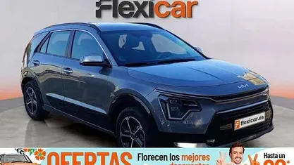 Usado Kia Niro 141 CV (103 kW) 2023 Gris SUV
