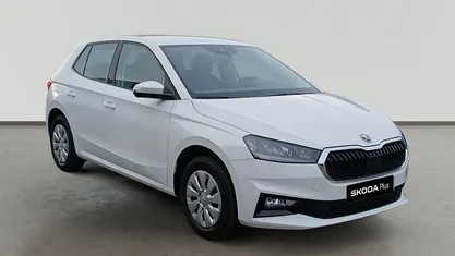 Blanco Usado 2024 Skoda Fabia Berlina | 14.990 € (Buen precio)