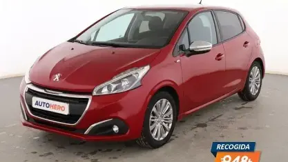 Używany Peugeot 208 Style 82 KM (60 kW) 2017 Czerwony Hatchback