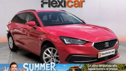 Usado Seat Leon Style 110 CV (80 kW) 2023 Rojo Utilitario