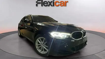 Usado BMW 320e 190 CV (139 kW) 2023 Negro Familiar