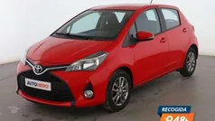 Rojo Usado 2017 Toyota Yaris City Berlina | 9599 € (Buen precio)