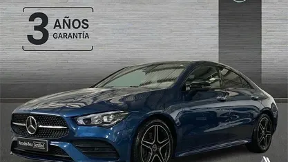 Usado Mercedes CLA200 AMG line 163 CV (119 kW) 2025 Berlina