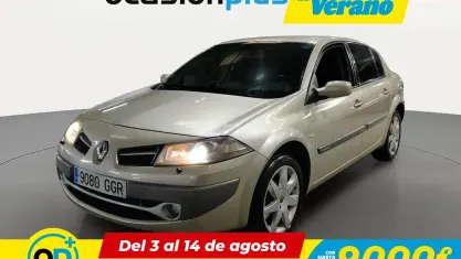 Usado Renault Mégane II Dynamique 111 CV (81 kW) 2008 Beige Berlina