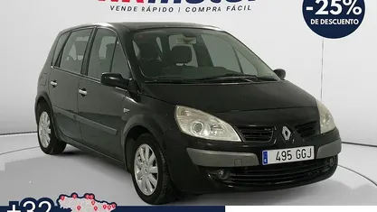 Usado Renault Scénic II Dynamique 106 CV (77 kW) 2008 Monovolumen