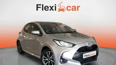 Gris Usado 2022 Toyota Yaris Hybrid Style Berlina | 17.290 € (Super precio)