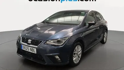 Usado Seat Ibiza FR 115 CV (84 kW) 2025 Gris Utilitario
