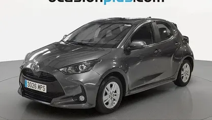 Usado Toyota Yaris Edition 125 CV (91 kW) 2024 Gris Utilitario