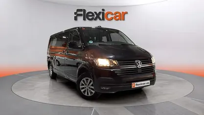 Usado VW Caravelle 150 CV (110 kW) 2021 Negro Monovolumen