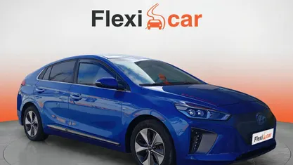 Usado Hyundai Ioniq 88 kW (121 CV) 2018 Azul Utilitario