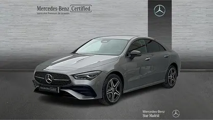 Gris Usado 2024 Mercedes CLA250e AMG line Berlina | 40.990 € (Precio justo)