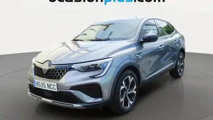 Usado Renault Arkana Techno 140 CV (102 kW) 2025 Gris SUV