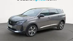 Usado 2022 Peugeot 5008 Allure Monovolumen | 21.446 € (Buen precio)
