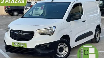 Usado Opel Combo 102 CV (75 kW) 2021 Blanco Monovolumen