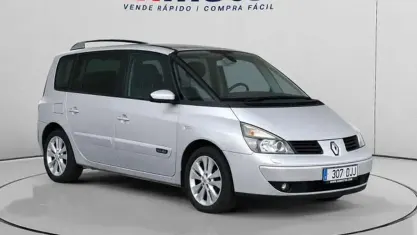 Usado Renault Espace Dynamique 150 CV (110 kW) 2005 Gris Monovolumen