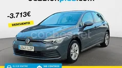 Gris / plata Usado 2022 VW Golf VIII Life Berlina | 19.650 € (Precio justo)